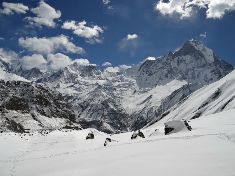 6 days hike to base camp annapurna
