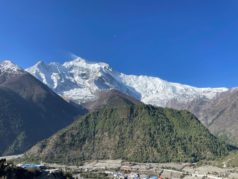 Annapurna Circuit Trek in Spring season - March to May)