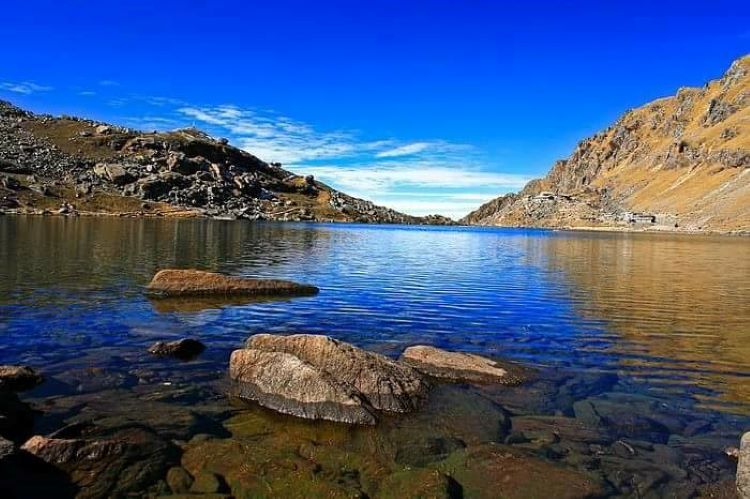 Hindus Holy lake - Gosaikund