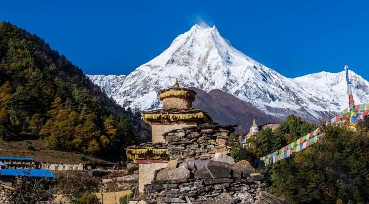 Manaslu Trekking